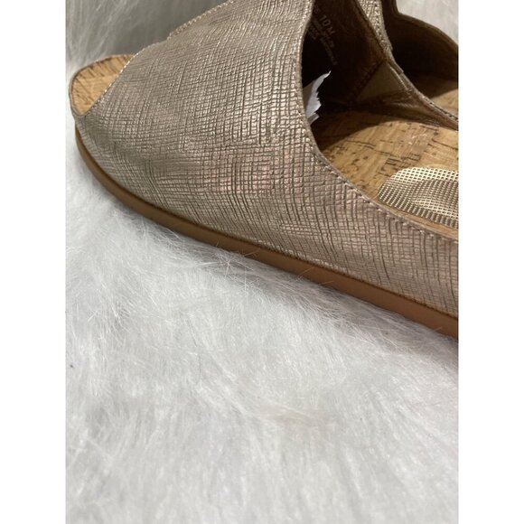 Bantrap Womens Metallic Open-Toe Slide Sandals With Memory Foam Sole - Picture 6 of 8